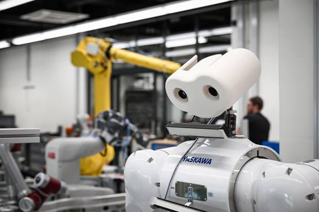 Zagreb: Obilazak Fakulteta strojarstva i brodogradnje