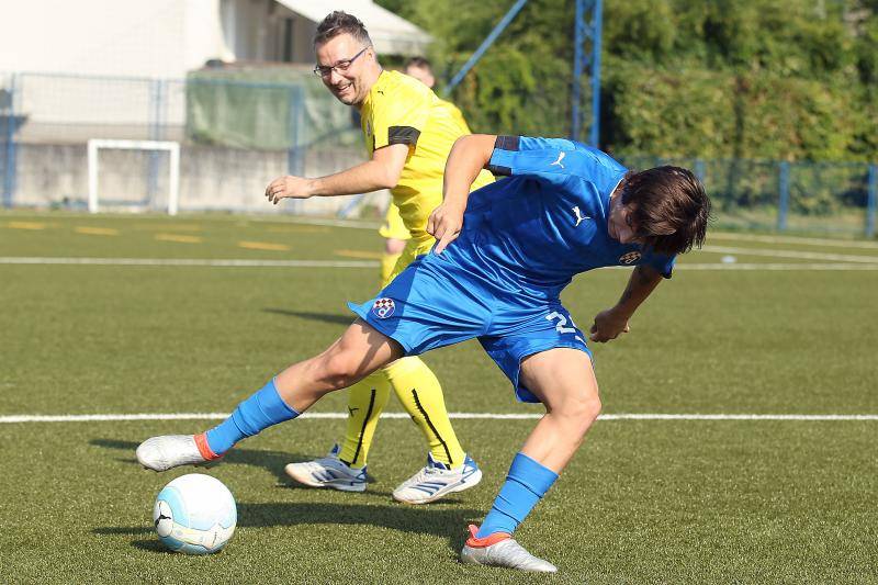 Dinamo predstavio dresove u utakmici protiv svojih navijača