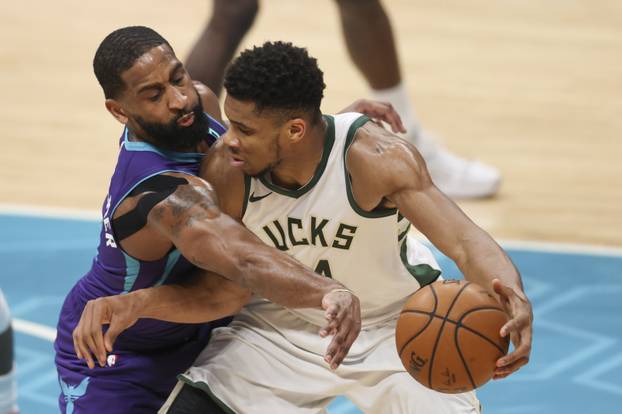 NBA: Milwaukee Bucks at Charlotte Hornets