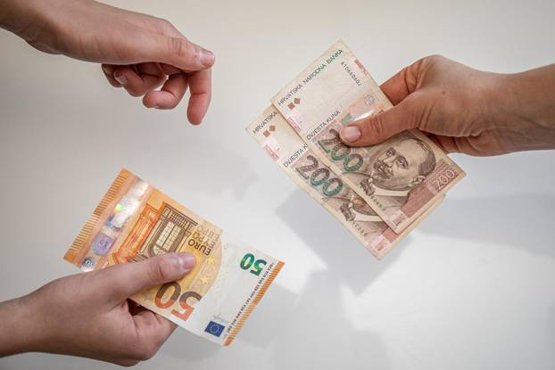 Ilustracija kućne štednje papirnatog novca
