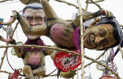 Na karnevalu u Viareggiu najpopularniji su političari