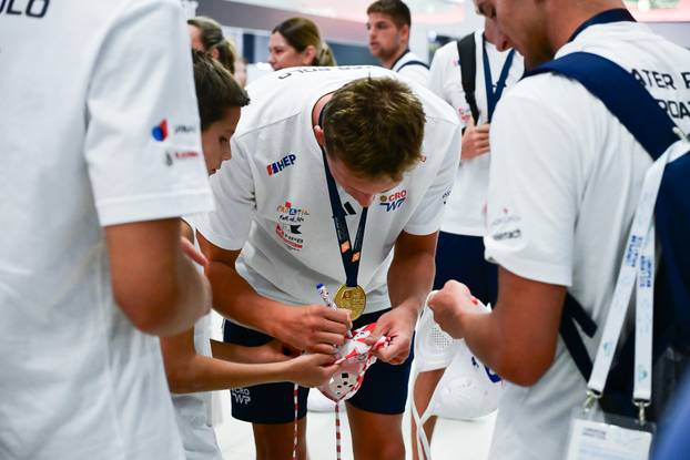Zagreb: Dolazak prvaka Europe, Hrvatske U20 vaterpolske reprezentacije na aerodrom Pleso