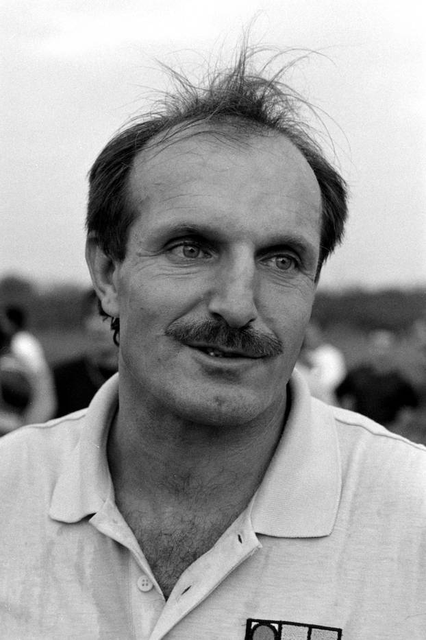 Zagreb: Vjekoslav Šafranić, osnivač prve zaštitarske tvrtke u Hrvatskoj, rujan 1990.