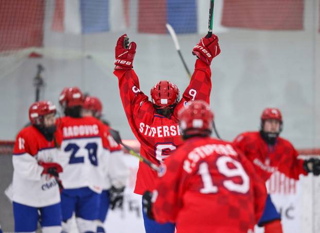Zagreb:  Susret Hrvatske i Srbije na Svjetskom prvenstvu u hokeju za žene divizije III