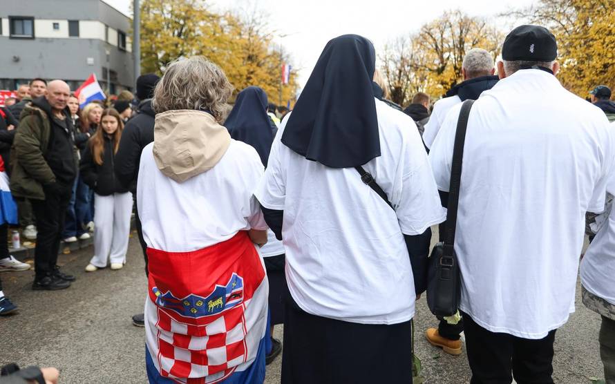 Vukovar: Kolona sjećanja na žrtvu Vukovara