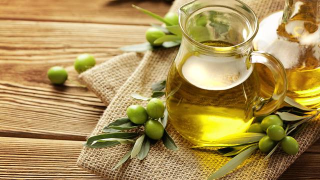 Maslinovo ulje: Za jača pluća, bolju probavu i niži kolesterol