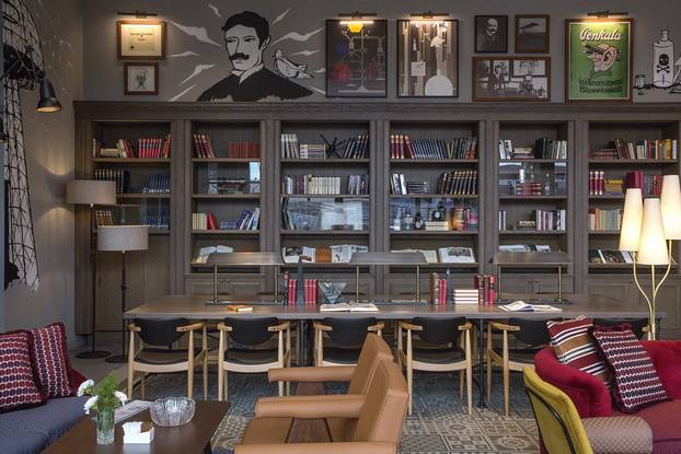 Canopy by Hilton Zagreb - Lounge Bar