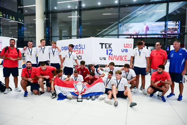 Zagreb: Dolazak prvaka Europe, Hrvatske U20 vaterpolske reprezentacije na aerodrom Pleso