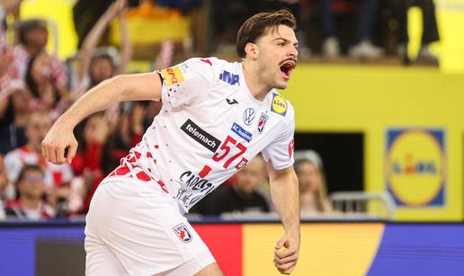 Filip (hladno)Glavaš! Uvijek zabije kad je gusto, iz sedmerca je gotovo nepogrešiv!