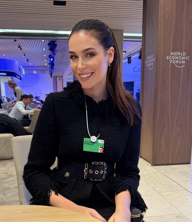 Ovo je lijepa kći (27) bavarskog premijera: Ljubi bogataša (70)? Bivši šef Googlea ima i ženu!