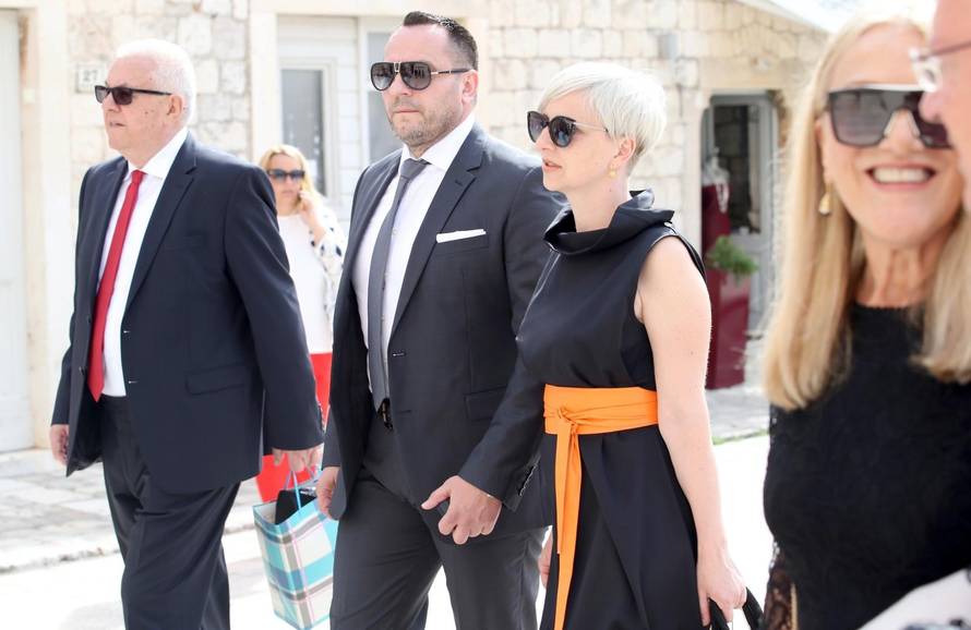 VjenÄanje Brune Sanader u hvarskoj katedrali