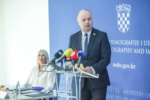 VIDEO Dr&zcaron;ava daje 2,2 milijuna eura za aute za velike obitelji: Evo kako do&cacute;i do 15.000 eura