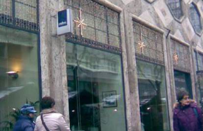 S Hotela Dubrovnik u Zagrebu staklo palo pokraj prolaznika