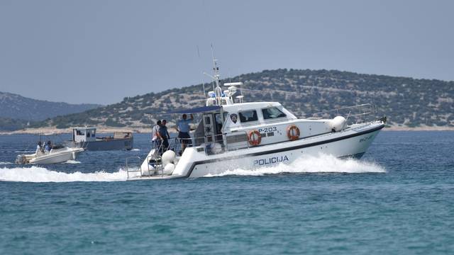 Šibenik: Ophodnja pomorske policije u šibenskom akvatoriju