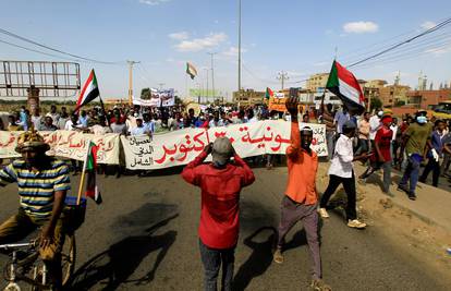 U Sudanu ubili najmanje 14 prosvjednika protiv puča