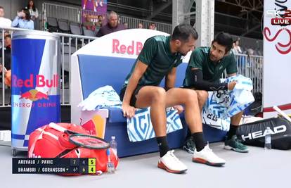 VIDEO Mate Pavić zbog ozljede predao meč. Od bolova više nije mogao niti servirati...