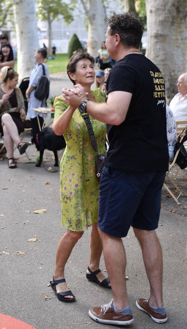 Zagreb: Plesnjak na Zrinjevcu