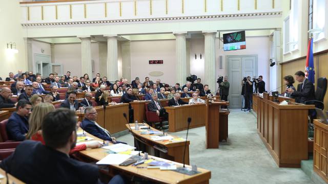 Zagreb: Saborski zastupnici izglasali Zakon o prekršajima protiv javnog reda i mira