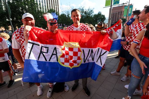 SP 2026 Dallas: Velika povorka hrvatskih navijača u Dallasu uoči utakmice Engleske i Hrvatske na Svjetskom prvenstvu