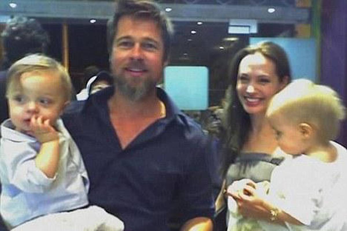 Brad Pitt I Angelina Jolie S Blizancima Na Sladoledu 24sata