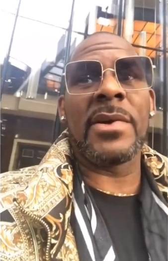 R. Kelly navodno je zlostavljao i maloljetnog dječaka: 'Što si sve spreman napraviti za slavu?'