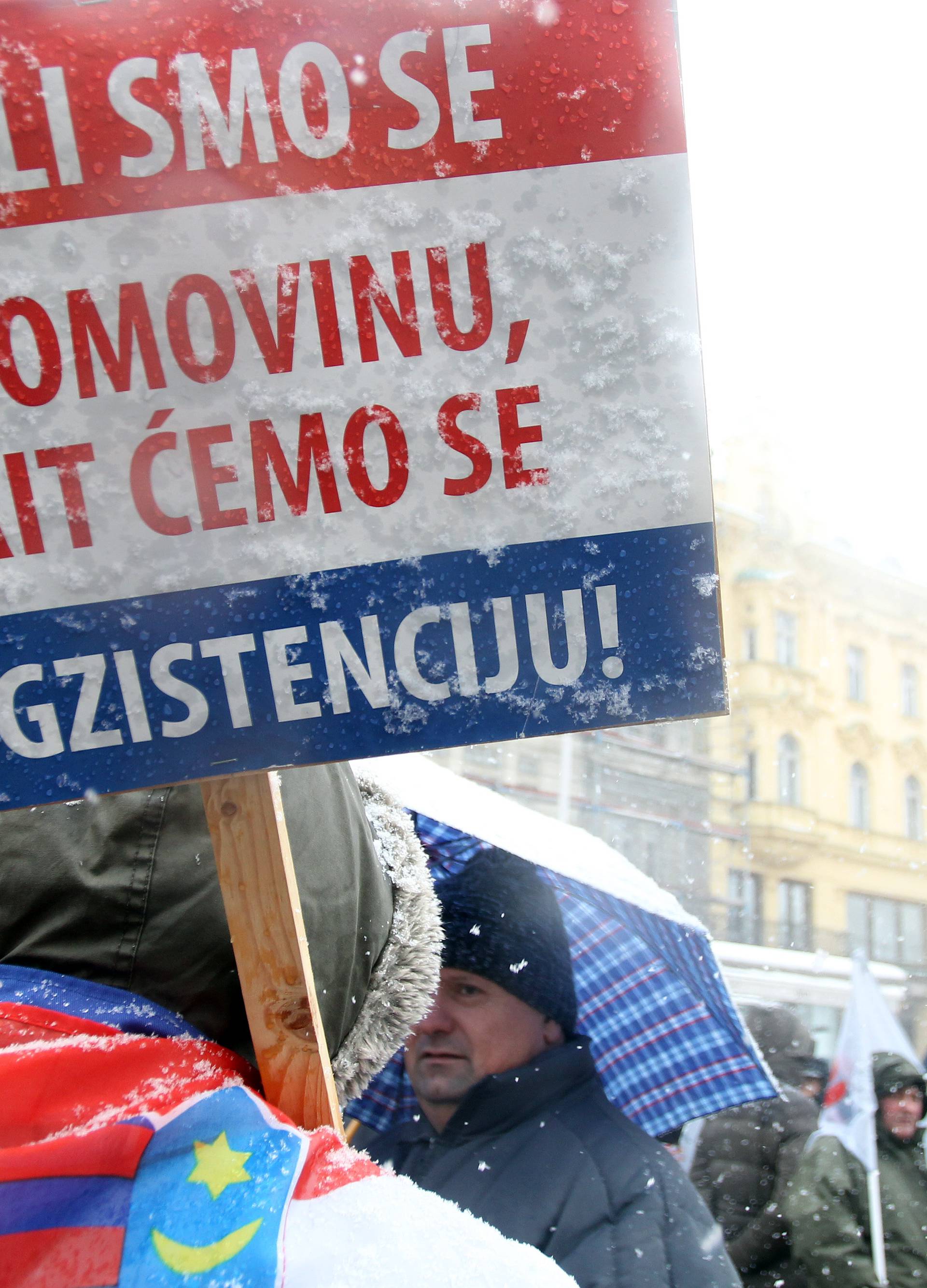 Prosvjed za Rafineriju Sisak: Pet autobusa krenulo u Zagreb
