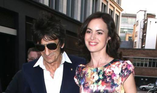 Ronnie Wood u hotelskoj sobi oženio 31 godinu mlađu Sally