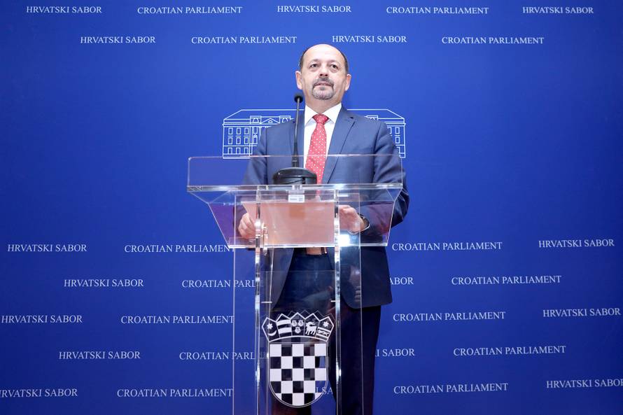 Zagreb: Ivan LovrinoviÄ odrÅ¾ao konferenciju za medije o HNB-u