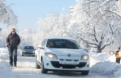 Vozači, oprez! Od srijede ćete morati imati i zimsku opremu