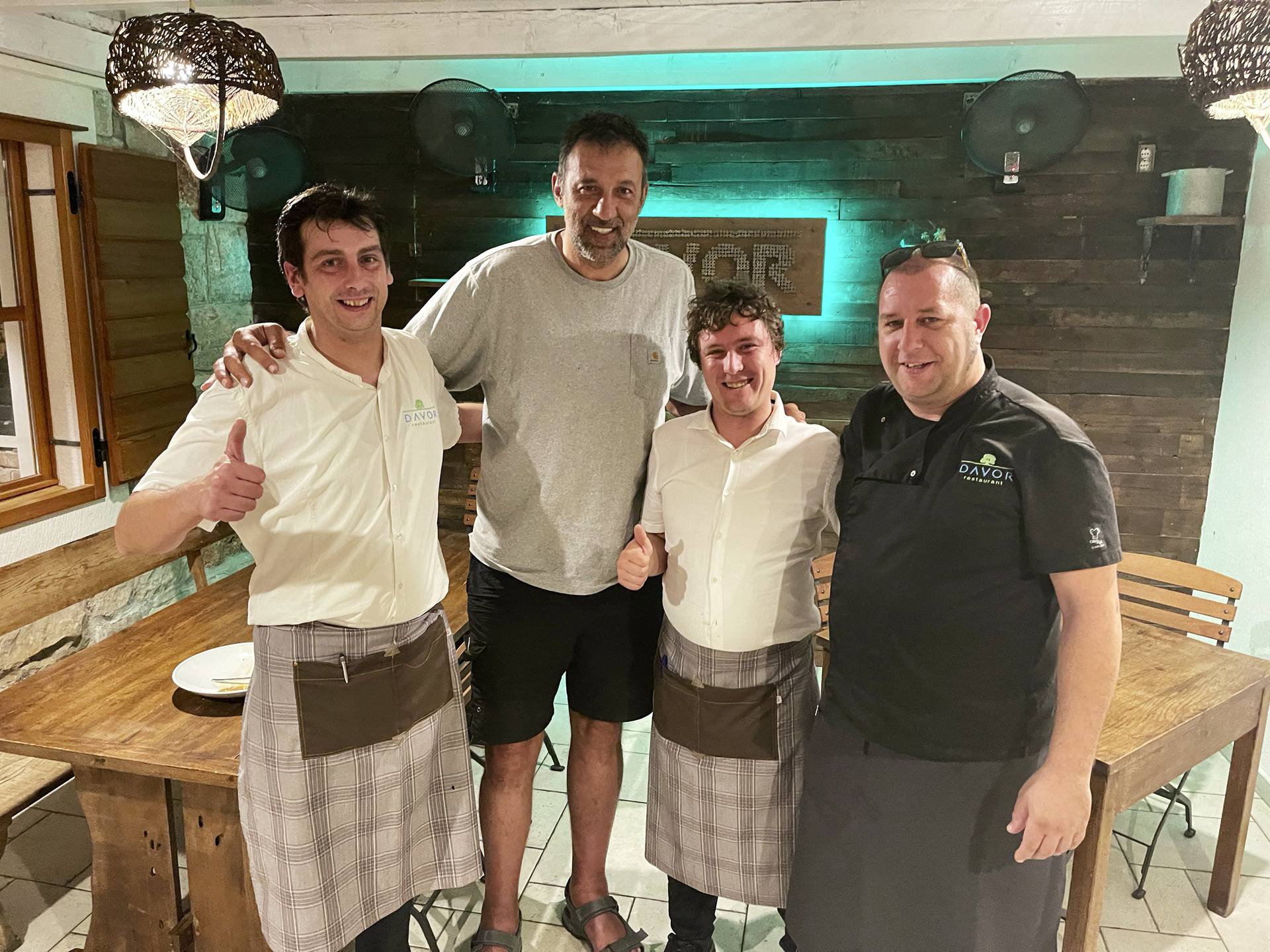 Vlade Divac došao na Hvar kod fotografa Lazića: Bivši košarkaš uživao je u poljima lavande...