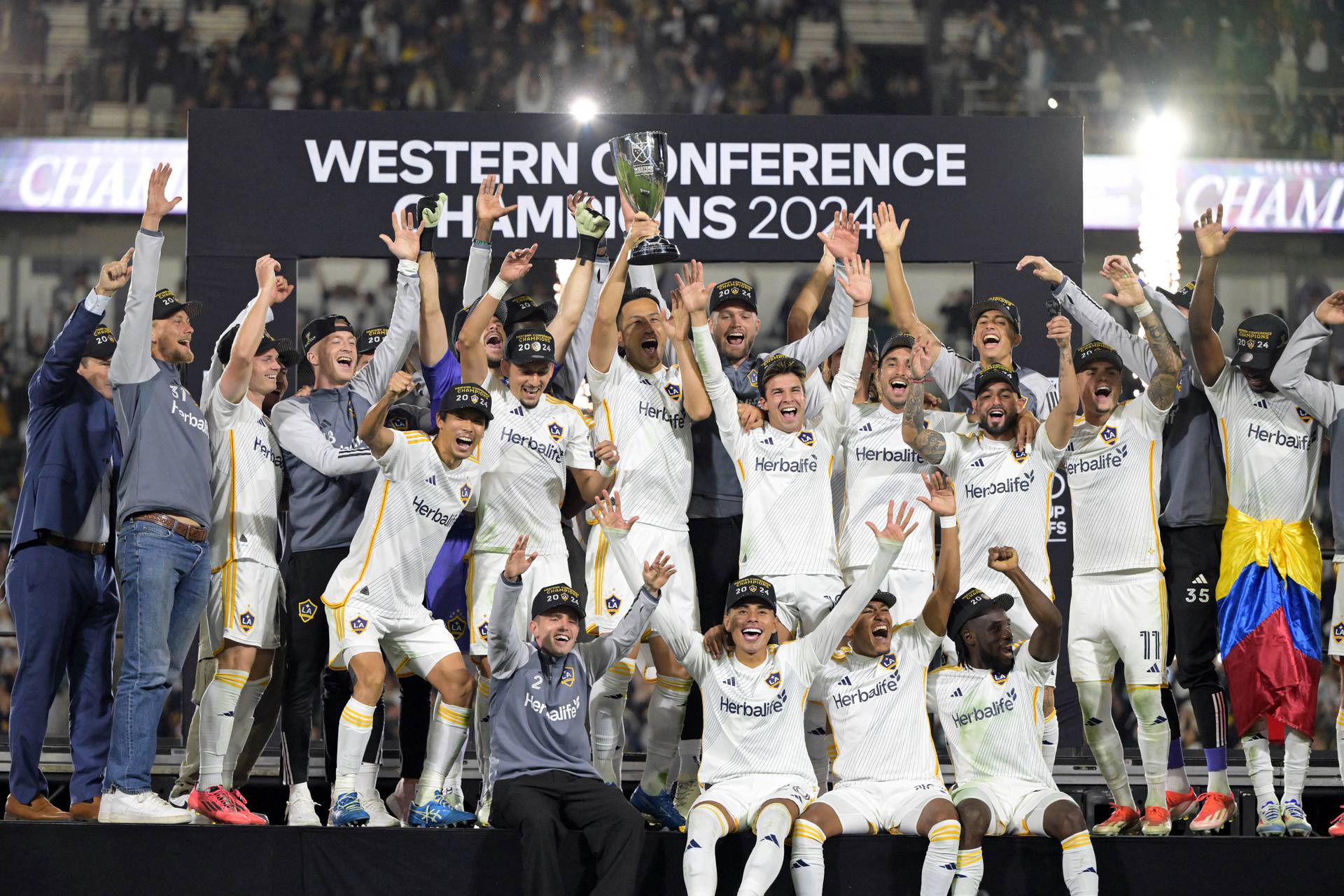 MLS: MLS Cup Playoffs-Western Conference Final-Seattle Sounders FC at LA Galaxy