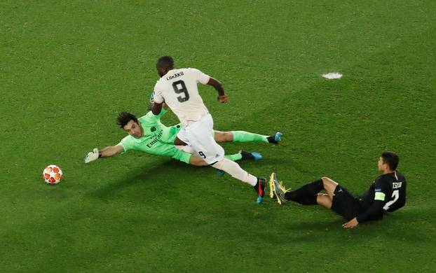 Champions League - Round of 16 Second Leg - Paris St Germain v Manchester United