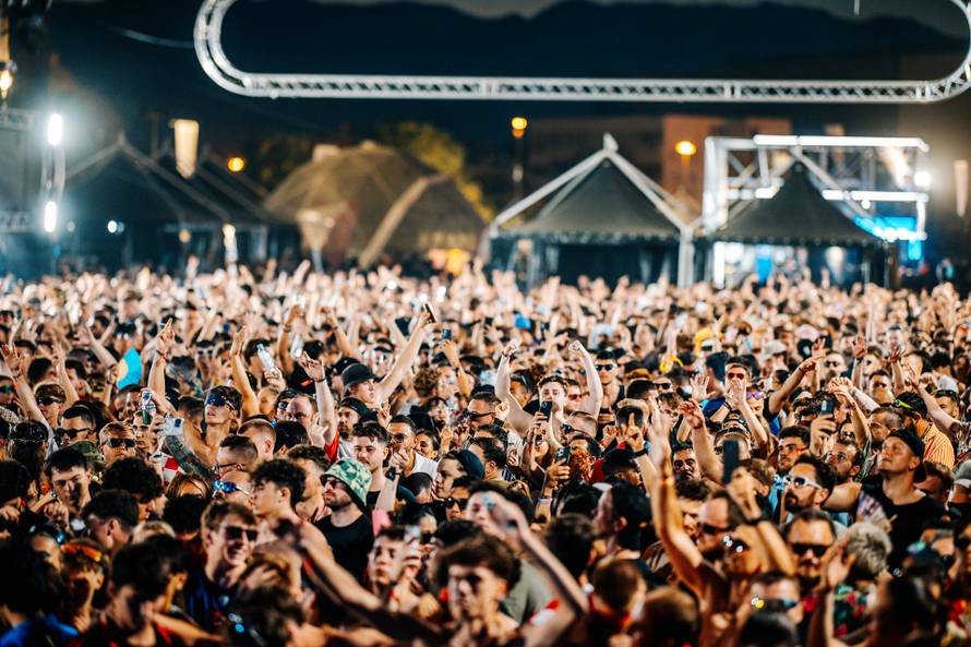 Strašno nevrijeme poharalo je Split: 'Pala  konstrukcija Ultre!' Organizatori se kratko oglasili