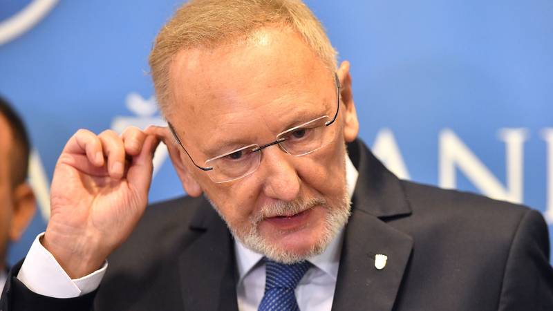 Božinović: 'Tomaševićev potez podsjeća na simbiozu između raka samca i moruzgve'