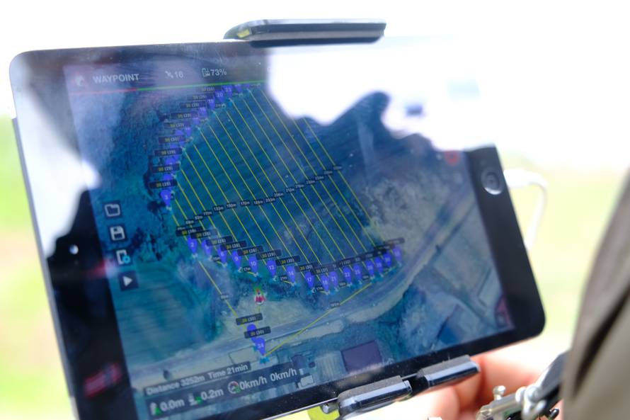 Pošumljavanje dronovima: 'Volim i želim disati, a državu to ne košta ništa'