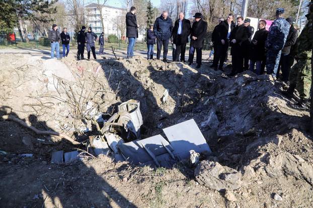 Zagreb: Premijer Andrej Plenković i  nadležni članovi Vlade obišli su mjesto pada besposadne letjelice
