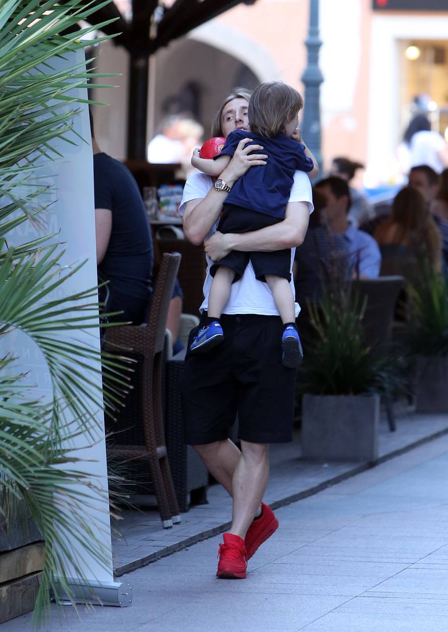 Luki supruga Vanja analizira igru i upozorava ga na 'greške'