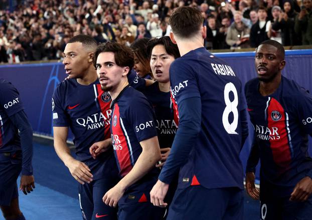 Champions League - Quarter Final - First Leg - Paris St Germain v FC Barcelona