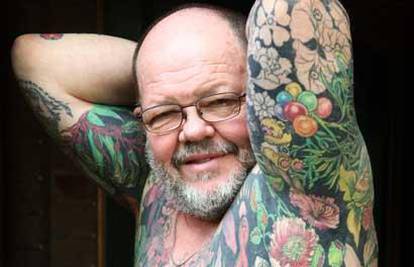 Tetovirani učitelj donirat će kožu umjetničkoj galeriji