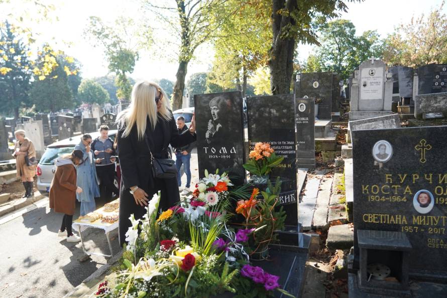 Beograd: Obilježena 34. godišnjica smrti pjevača Tome Zdravkovića