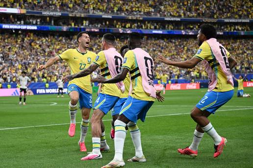 Brazil - Japan 2-1: Preokretom Brazilci stigli do osmine finala!