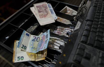 Pazite gdje mijenjate novac: Za lažne eure mogu vas kazniti čak i ako niste znali za krivotvorinu