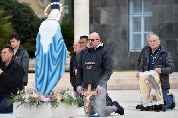 Šibenik: Prve subote u mjesecu moli se muška krunica na trgovima širom Hrvatske