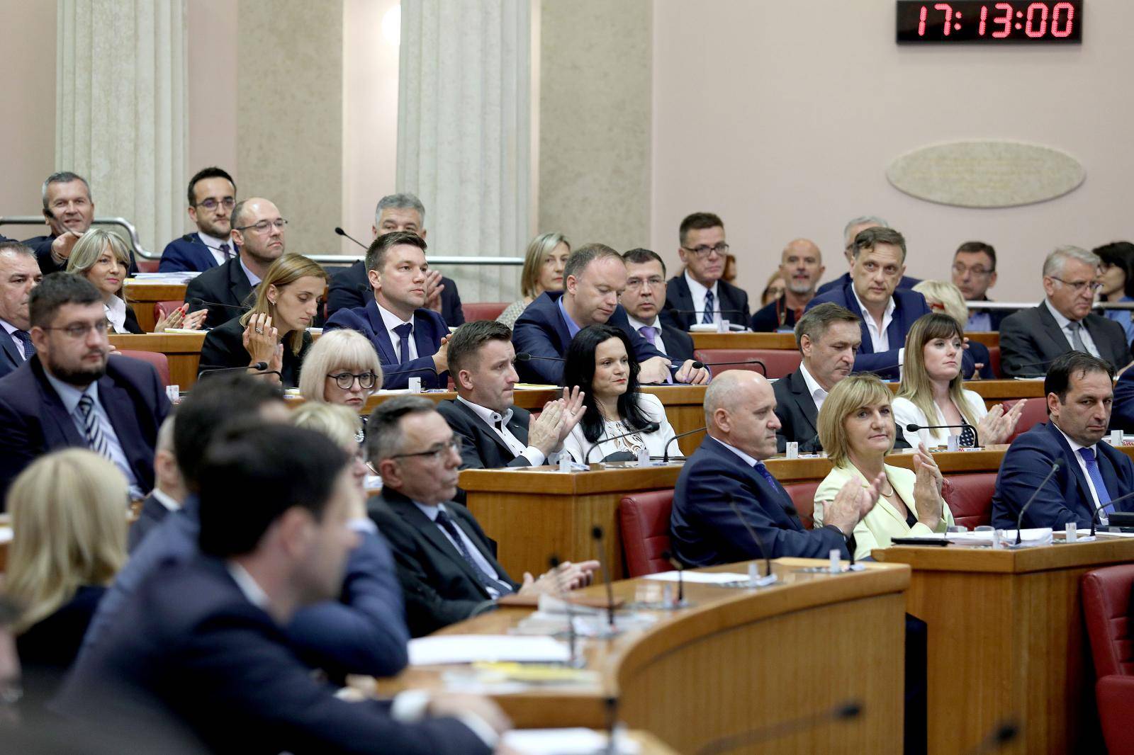 Zagreb:  Sabor na izvanrednoj sjednici raspravlja o rekonstrukciji Vlade i povjerenju novim ministrima