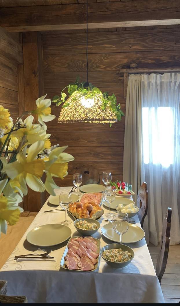 FOTO Ova kuća blizu Zagreba pravi je raj - filmove možete gledati iz bačve za kupanje!