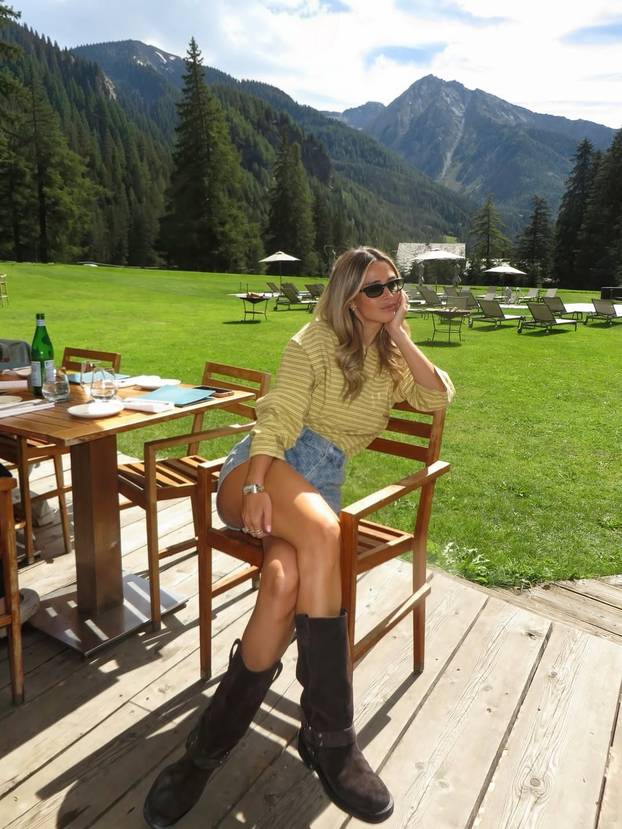 FOTO Opet provocira! Diletta u prozirnoj haljini otkrila adute