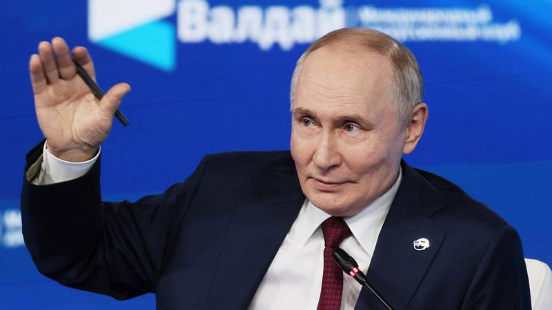 Putin: 'Mi smo tigar od papira? Ako se netko želi nadmetati s nama, neka slobodno proba'