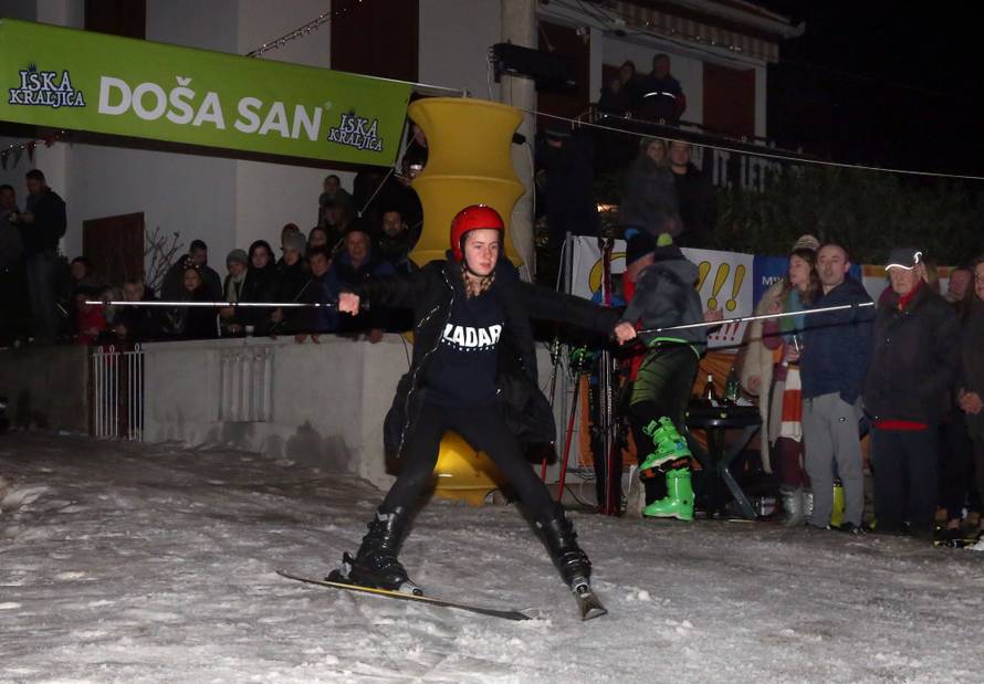 Skijaški spektakl uz more: Iška kraljica privukla je stotine ljudi