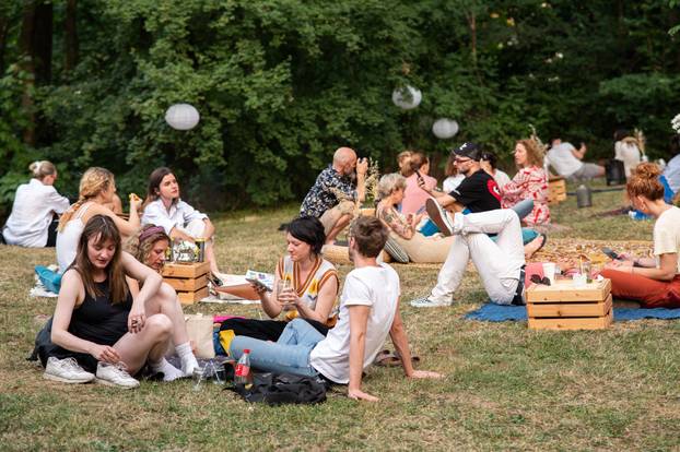 Zagreb: Mali piknik privukao je veliki broj građana 