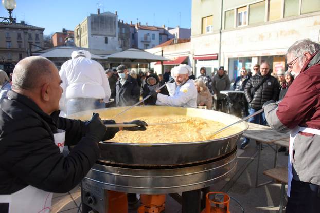 Pula: Pula ispraća staru godinu uz firtaju od 2026 jaja